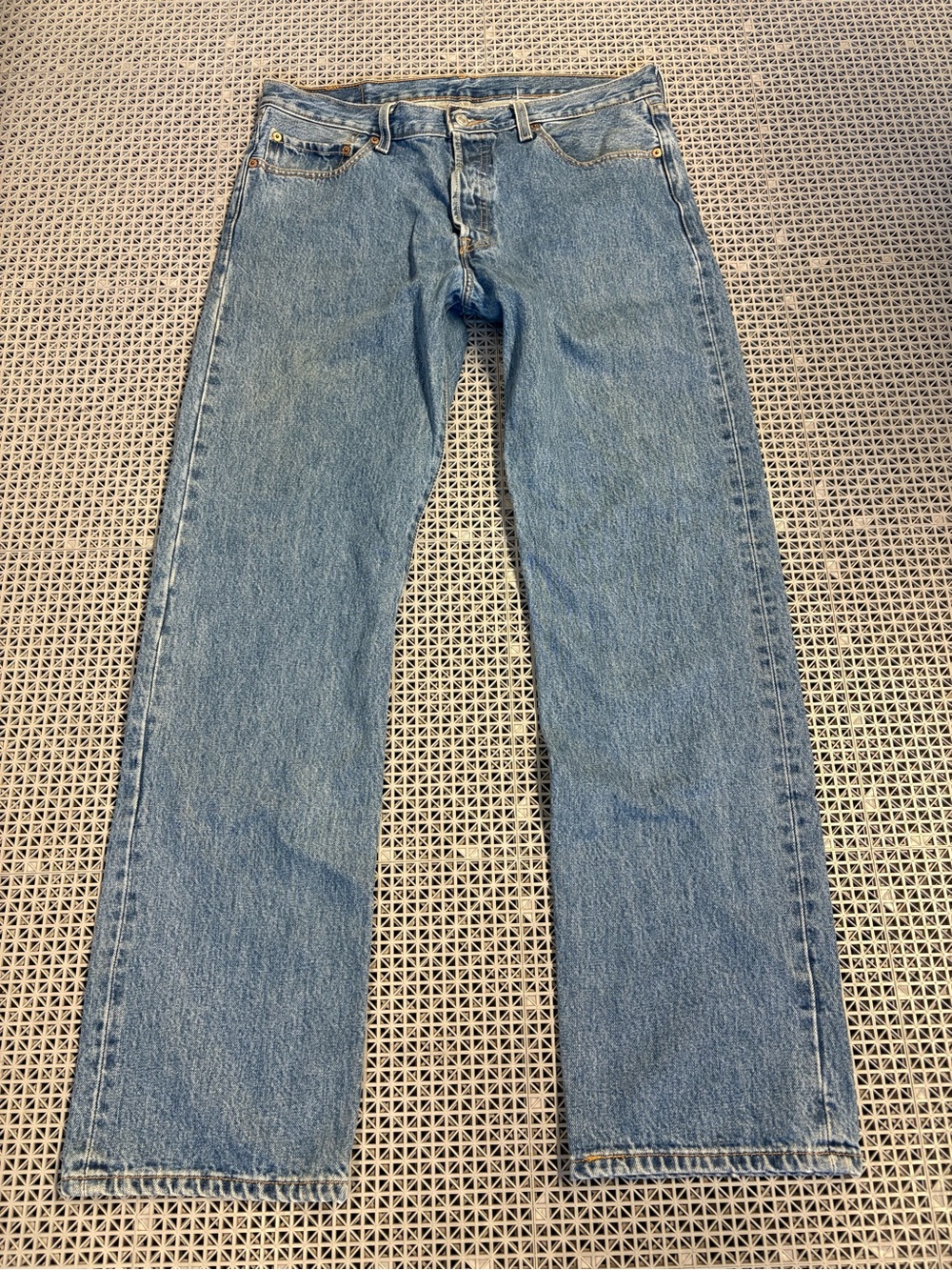 Vintage Levi's 501 Med/Light Wash Button-Fly Blue Jeans